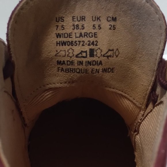 Hush Puppies size 7.5 Cordovan Suede Chukka Boot - Picture 8 of 9